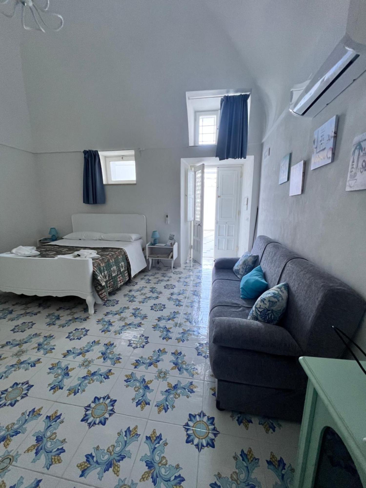 Postcard House Apartment *
